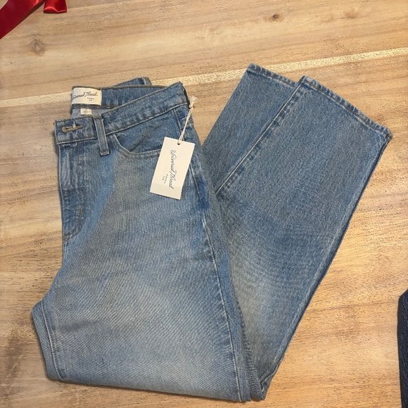 Universal Threads Jeans - 3 Pair Bundle - Picture 8 of 10